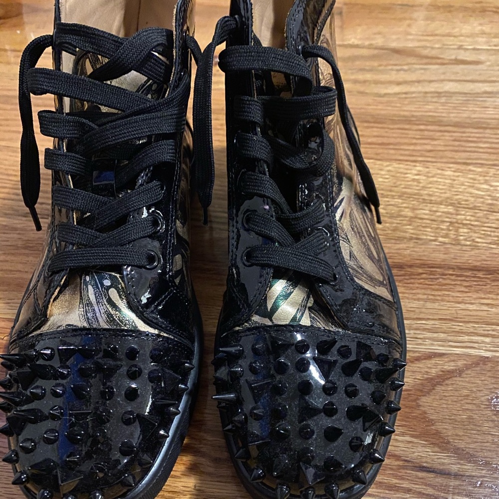 COPY - Christian Louboutin